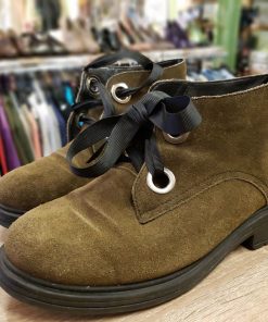 Női hasított bőr bakancs