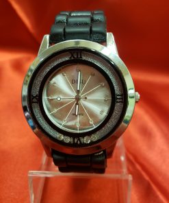 Női karóra kaucsuk szíjjal